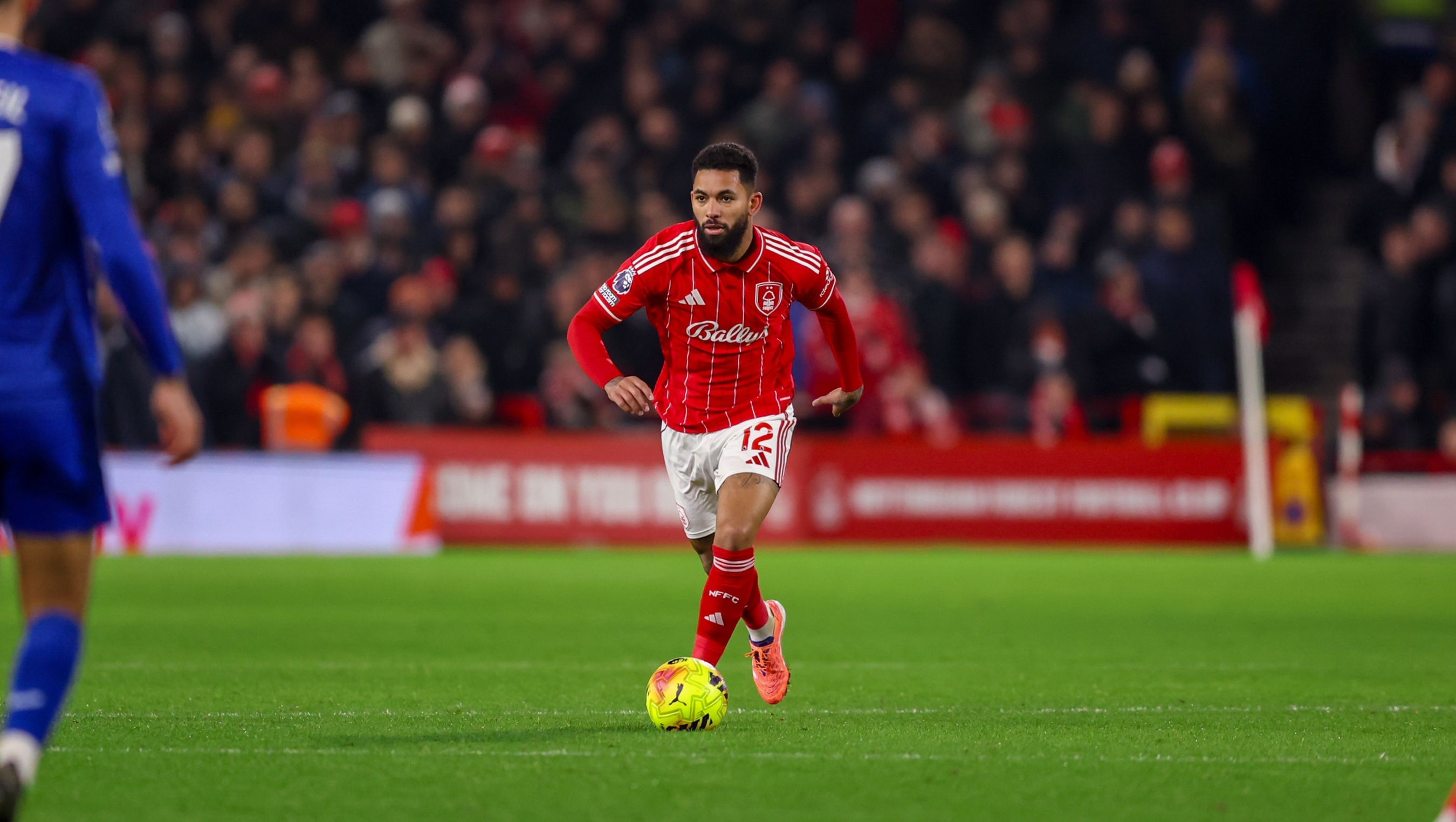 182体育官方注册网址-罗马诺：切尔西与尤文商谈道格拉斯转会，只想租借且不愿强制买断