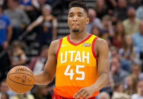 182体育平台登录网站-米切尔伤势加剧G6出战存疑 快艇看到一战圆梦机会