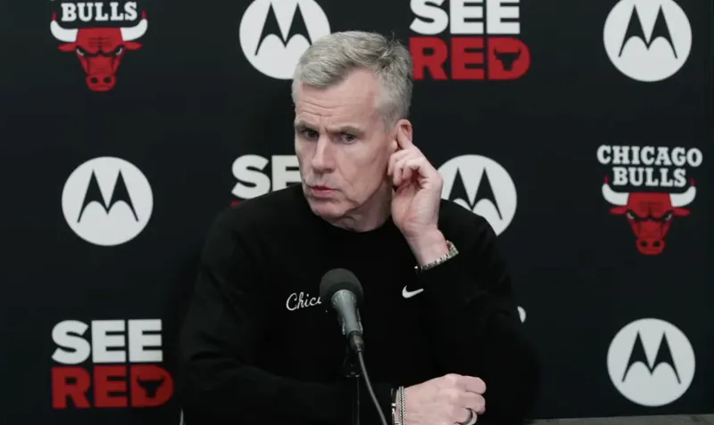 182体育官方注册网址-多诺万采访全文：很满意球员的职业态度，布泽利斯进步迅速