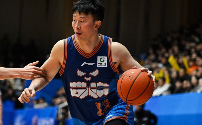 182体育-创4项CBA历史最差!四川遭浙江横扫本季42战全败 跨赛季47连败