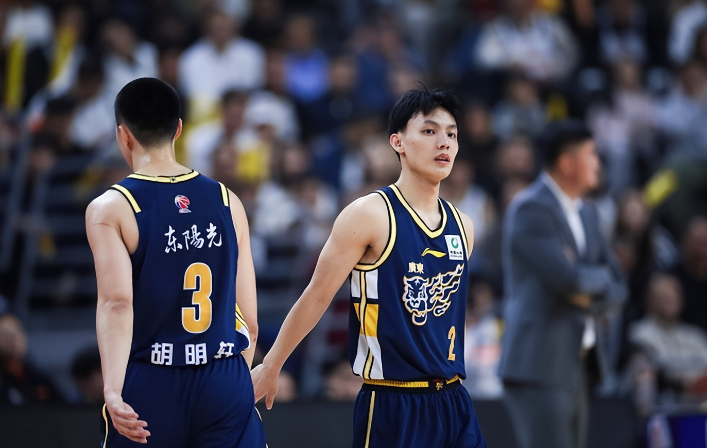 182体育app下载-复仇江苏队重回第三,徐杰高效发挥却有一隐患,张皓嘉赛后落泪